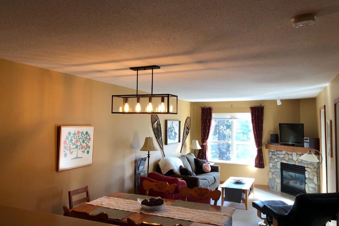 Photo of Livingroom in Silver Star Mountain