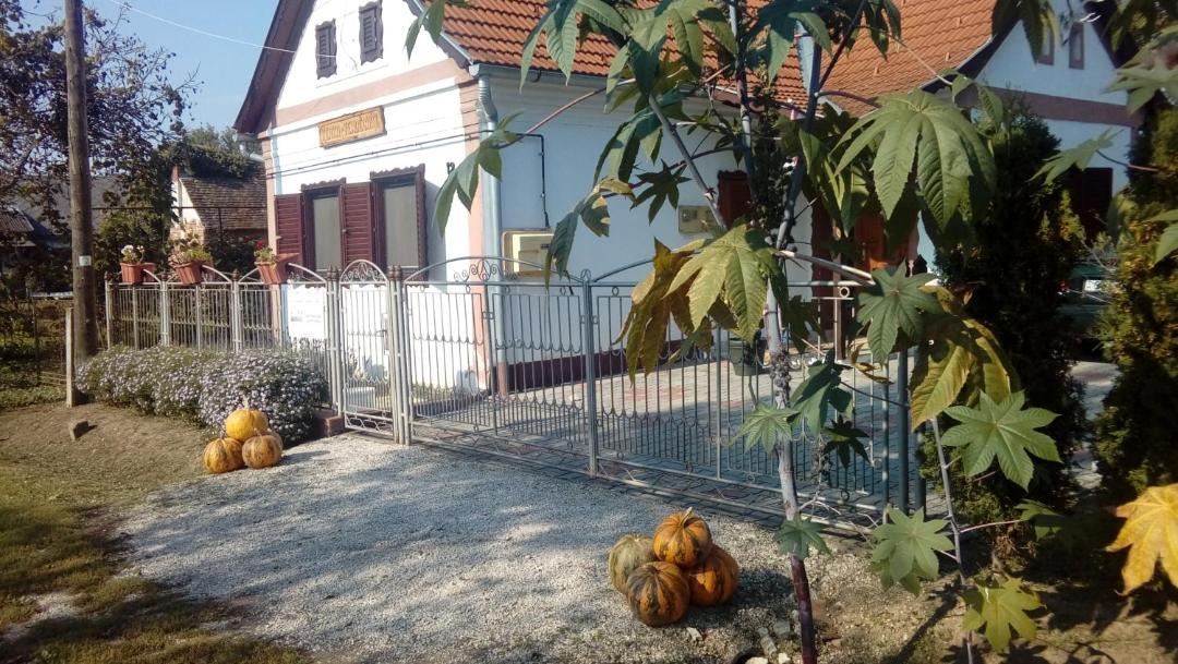 Photo of Others in Csesztreg