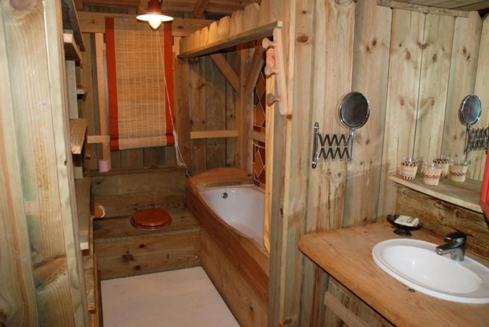 Photo of Bathroom in Lege-Cap-Ferret