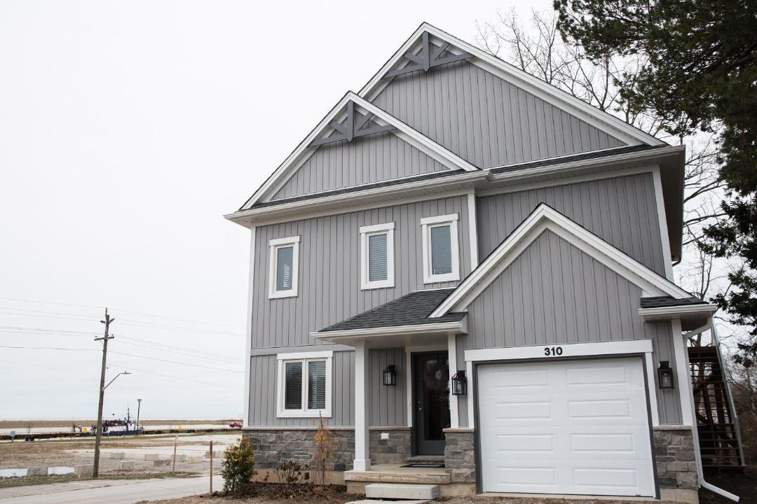 Photo of Buildings in Port Stanley