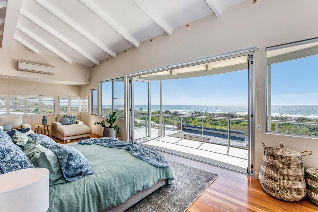 Photo of Bedroom in Castaways Beach
