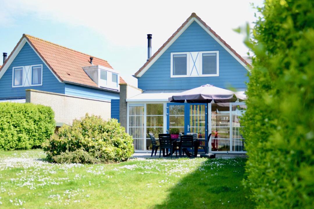 Photo of Buildings in Hoofdplaat
