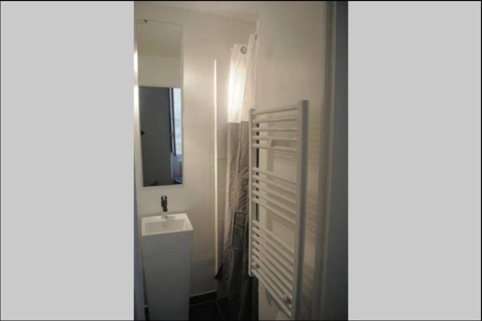 Photo of Bathroom in Hotel de Ville - Quinconces