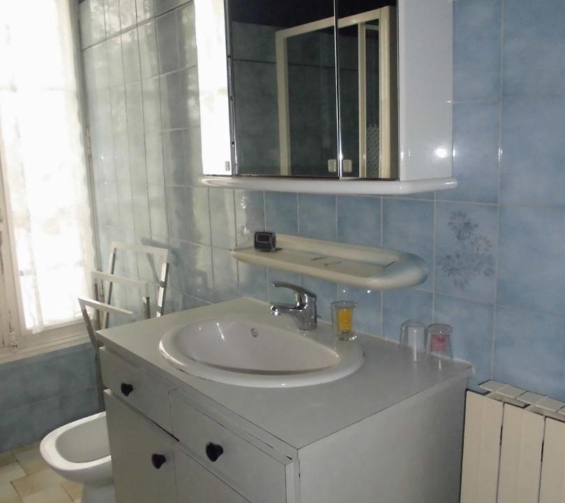 Photo of Bathroom in Civrac-de-Blaye