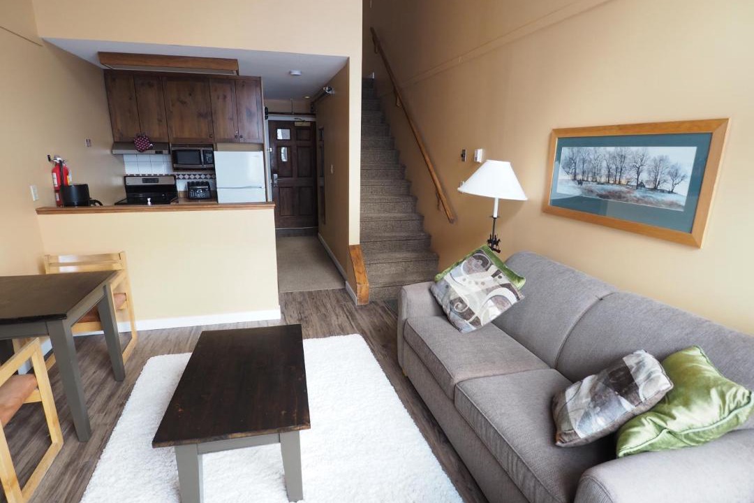 Photo of Livingroom in Okanagan-Similkameen