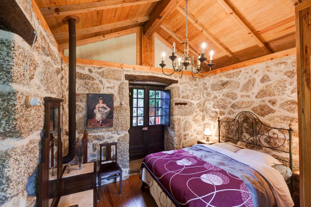 Photo of Bedroom in Molares