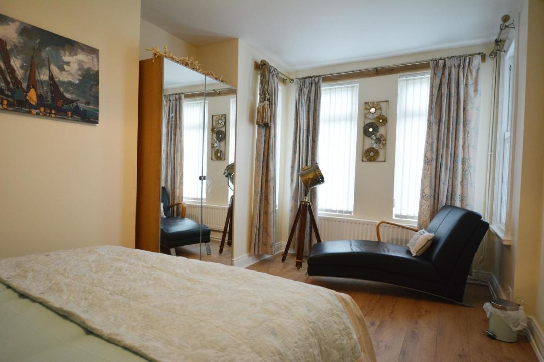 Photo of Bedroom in Drains Bay
