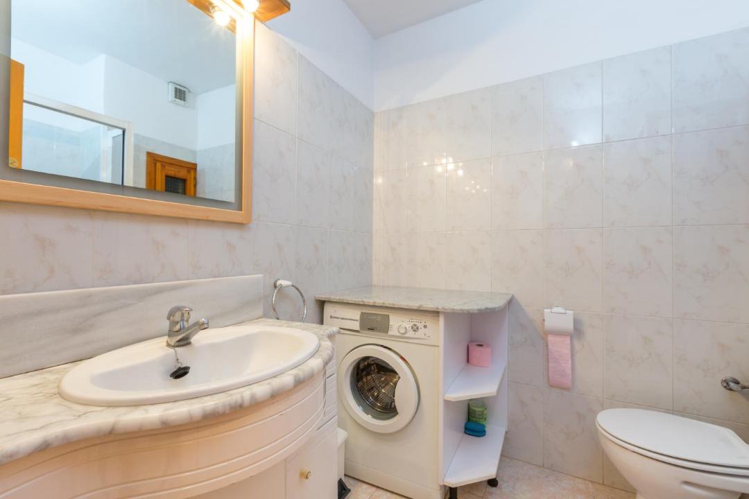 Photo of Bathroom in Llimiana