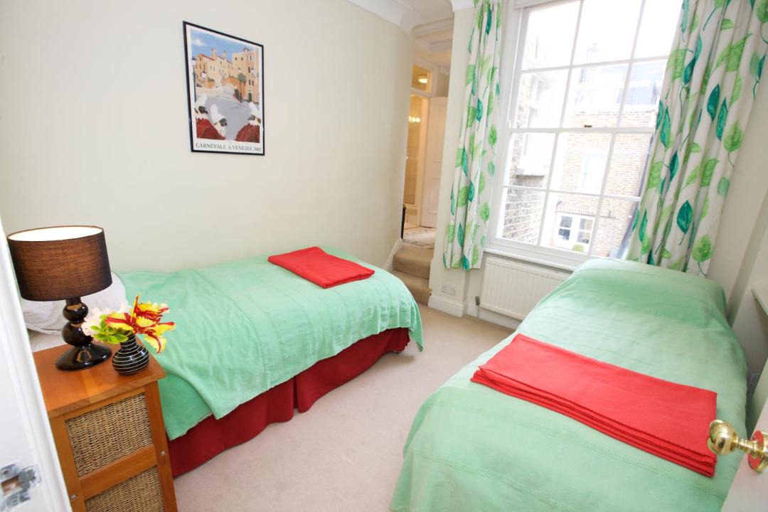 Photo of Bedroom in Warwick