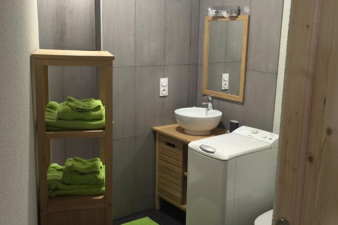 Photo of Bathroom in Faubourg North