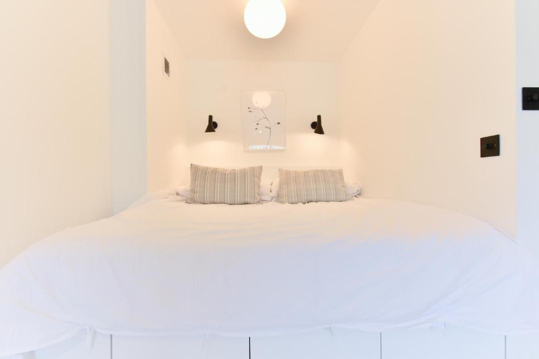 Photo of Bedroom in Kensington