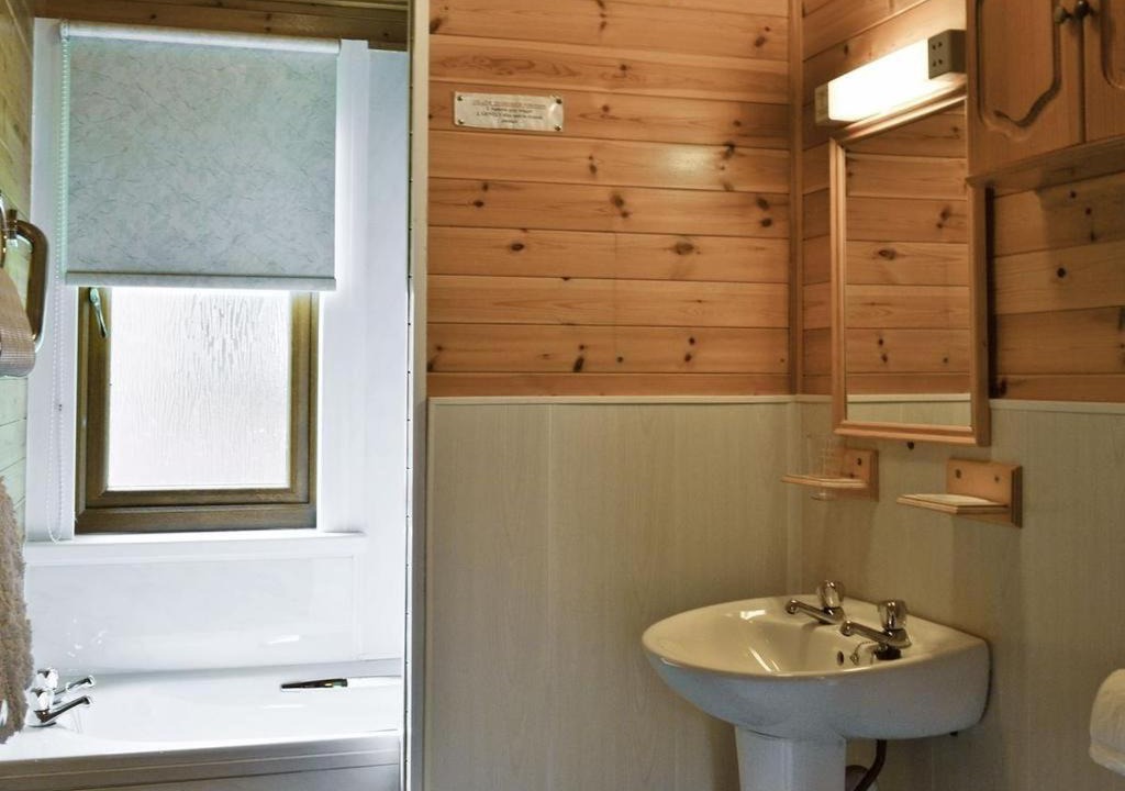 Photo of Bathroom in Kilcreggan