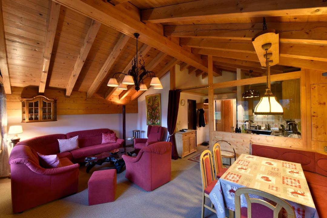 Photo of Livingroom in Taesch