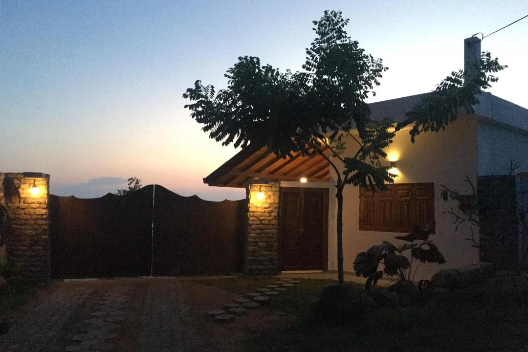 Photo of Buildings in Kathaluwa