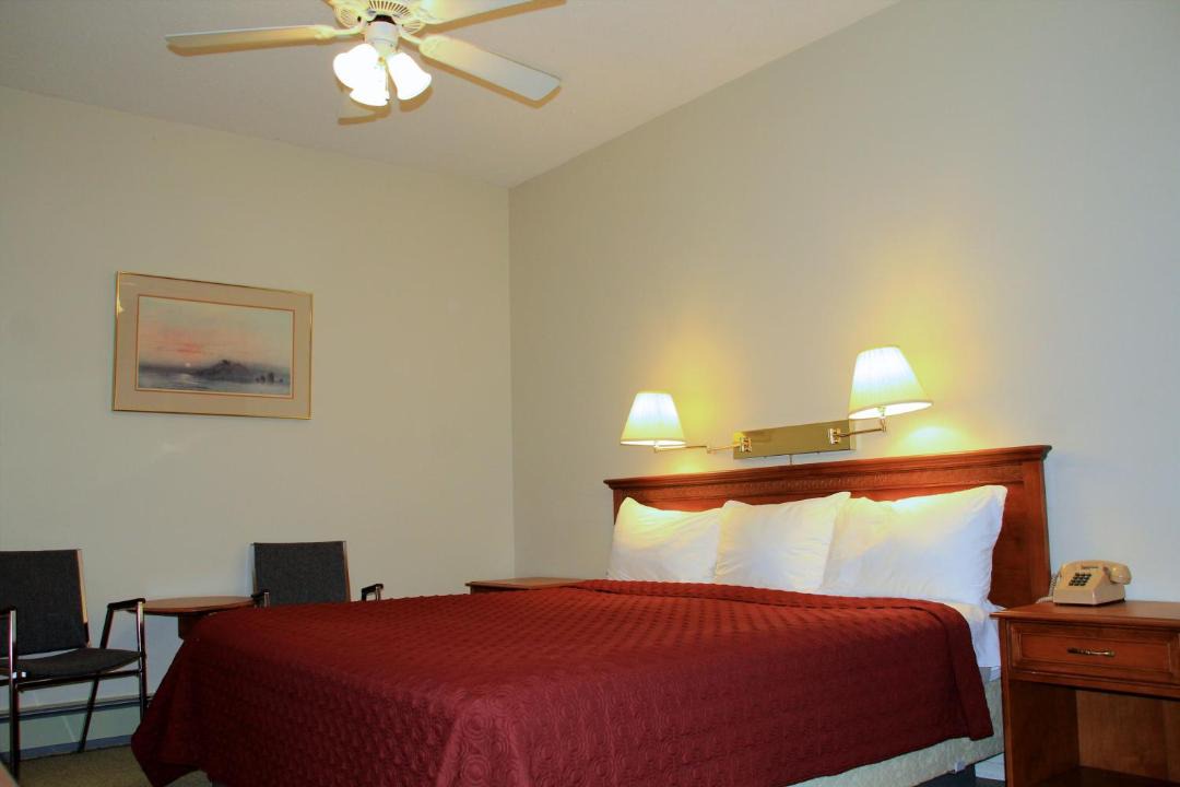 Photo of Bedroom in Clinton