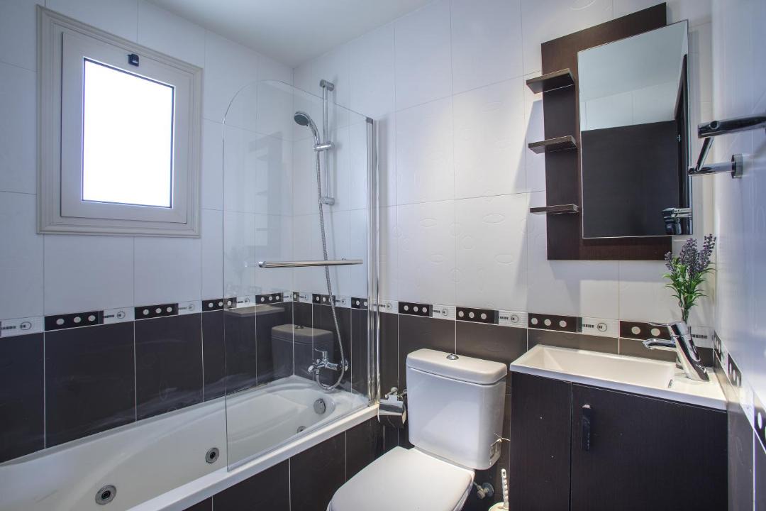 Photo of Bathroom in Pernera
