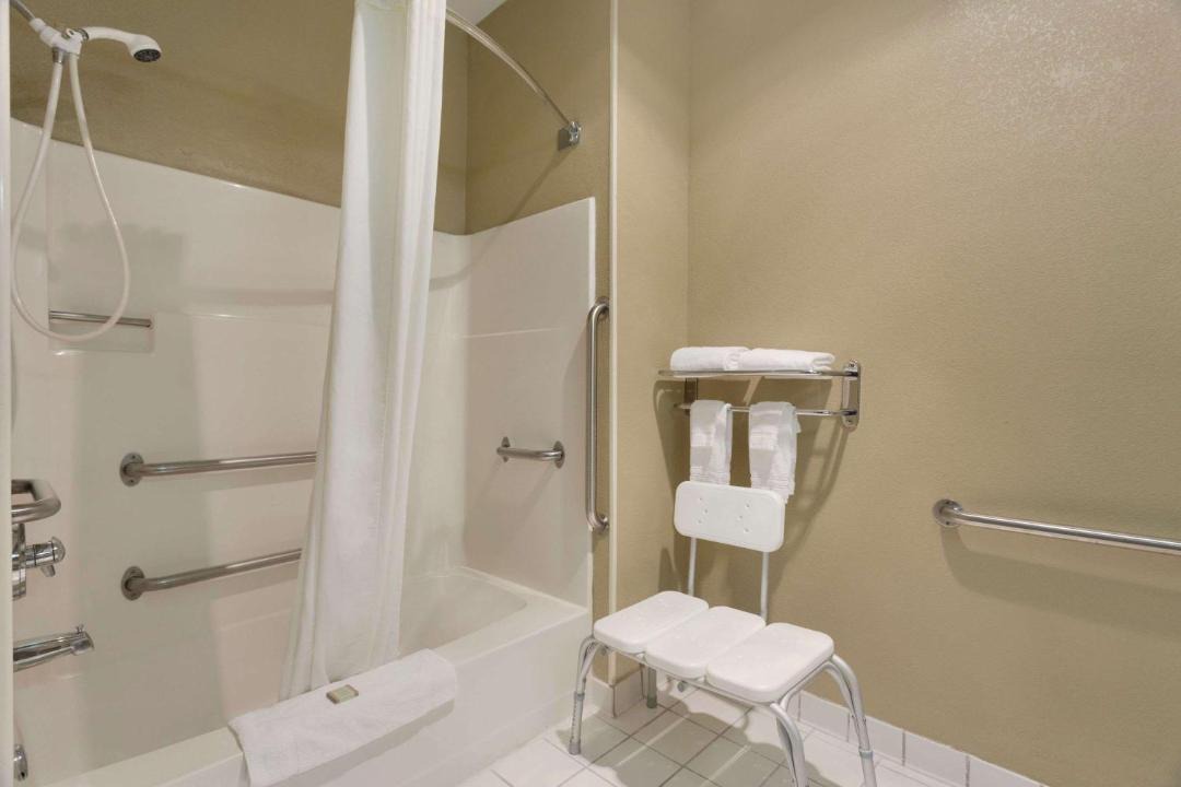 Photo of Bathroom in Lee's Summit