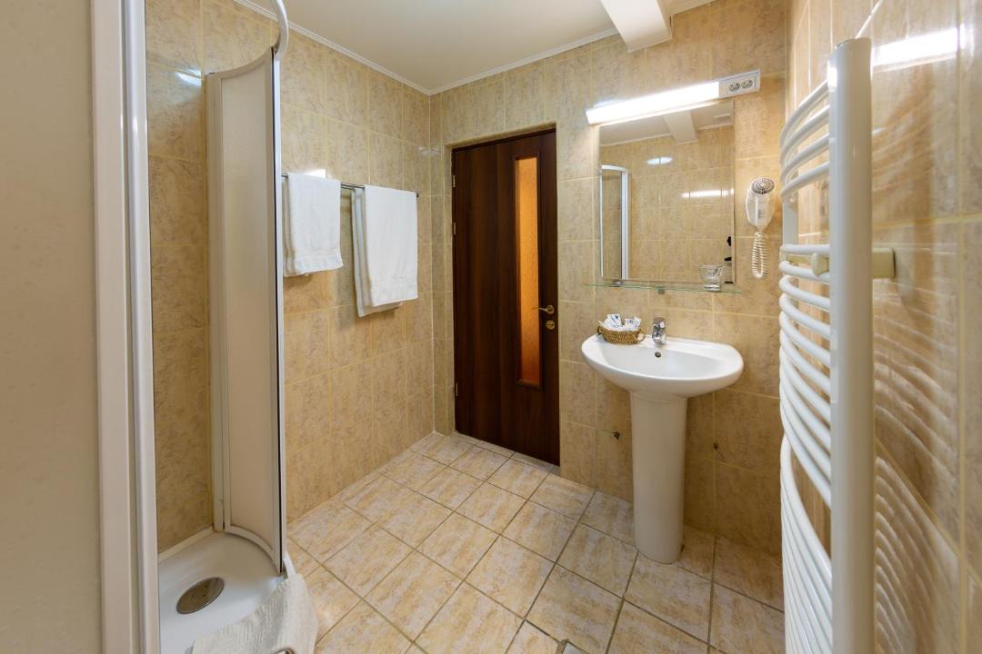 Photo of Bathroom in Tirgu Jiu