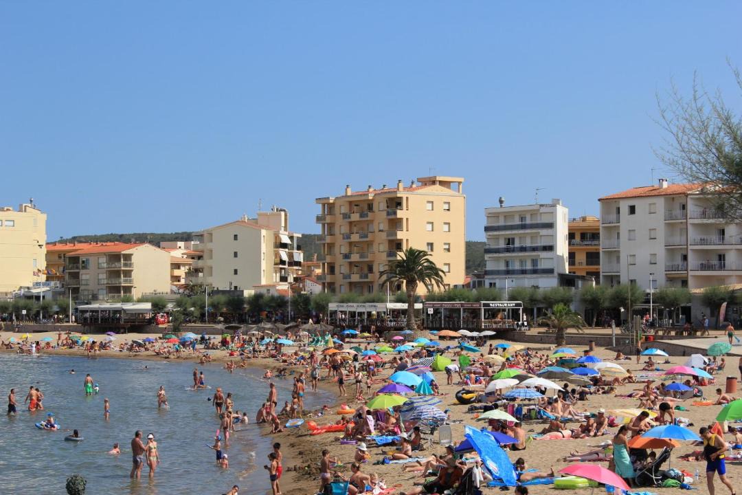 Photo of Others in L'Escala
