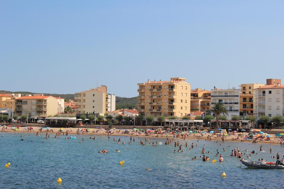 Photo of Others in L'Escala