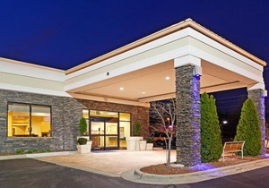 Holiday Inn Express Greensboro-I-40 at Wendover