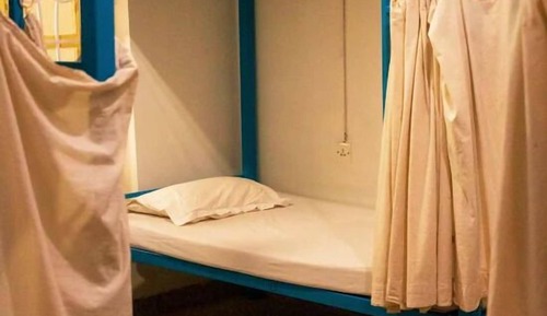 6 - Bed AC Shared Dormitory, Mixed Dorm
