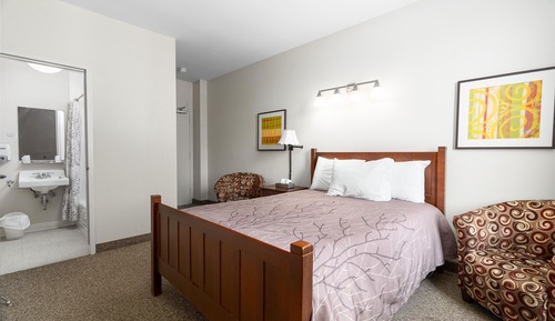 Queen Bed and Full Bathroom
