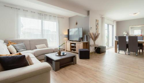 Three-Bedroom Vacation Home 