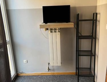 Single Room with Shared Bathroom