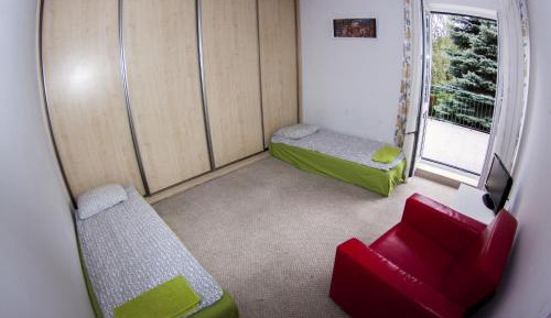 Basic Triple Room with Shared Bathroom