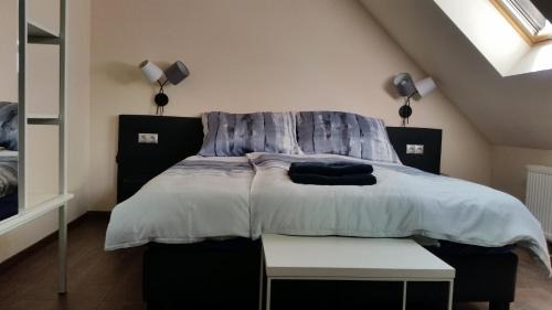 Deluxe Double Room with Extra Bed