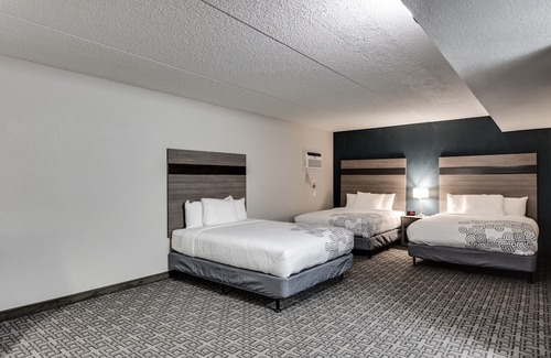 Spokane Hotel | Days Inn & Suites by Wyndham Spokane