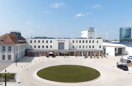 Boeblingen Hotel | V8 Hotel Classic Motorworld Region Stuttgart
