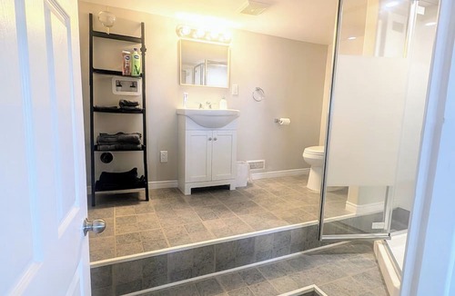 Terence Bay Apartment | The Atlantic Abode- Cozy Beachfront walkout 1Bed with private bathroom & kitchen