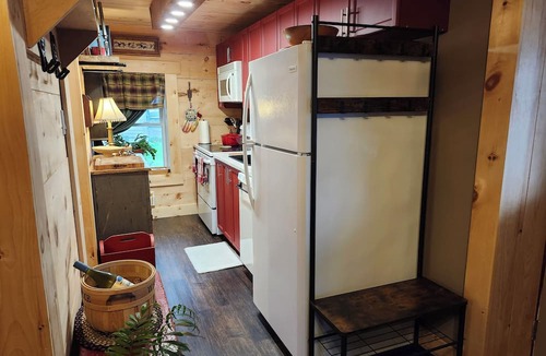 Cardinal Apartment | Rustic Studio Apartment in Cardinal, ON WiFi, AC, firetable & seasonal hot tub!