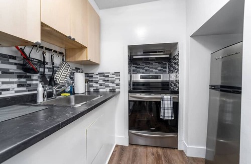 Centretown West Apartment | Cozy 1-bedroom in Central Ottawa
