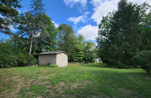 Midland House | Cozy Small Town Connect with Nature