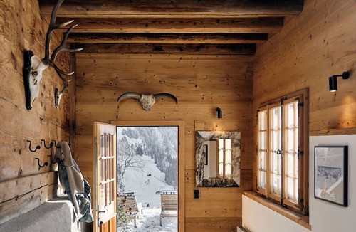 Rougemont Villa | Chalet Lion Rouge: located on top of the picturesque village of Rougemont