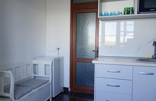 Tulcea Apartment | Danubius view studio in welcoming Tulcea with AC, WiFi